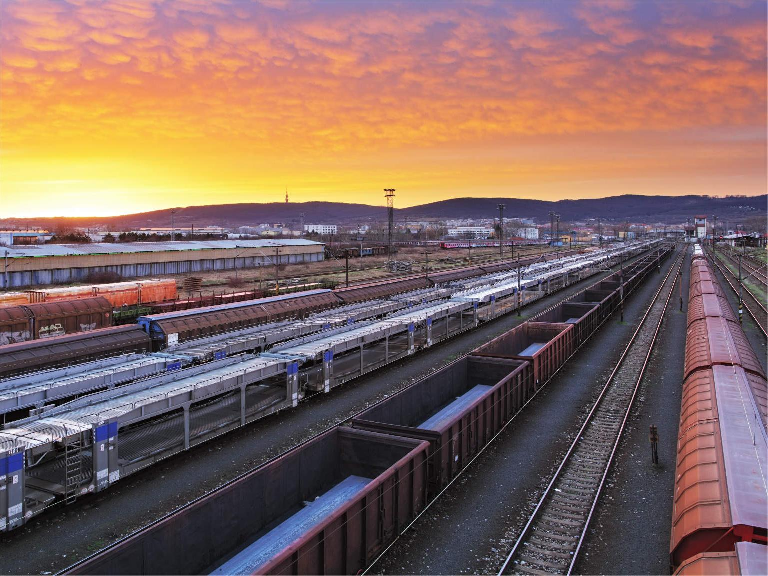 Comparison table showing sea air and rail freight options for Amazon sellers